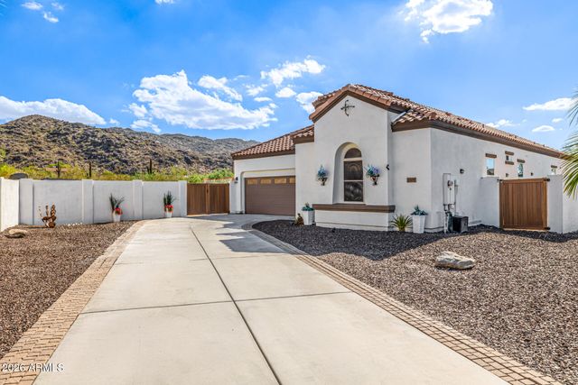 1809 E GWEN Street, Phoenix, AZ 85042