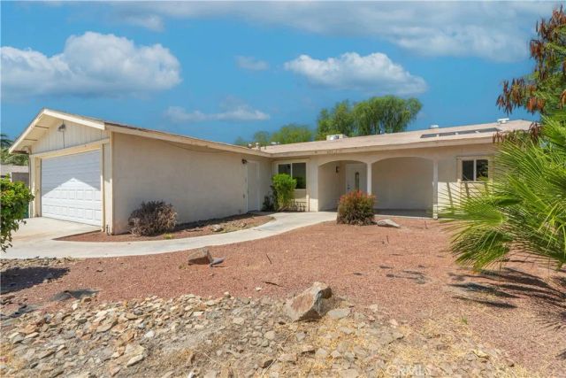 43401 Virginia, Palm Desert, CA 92211