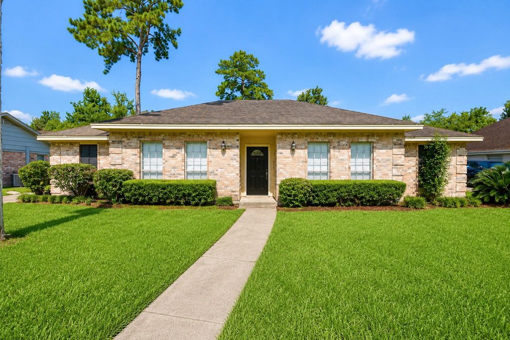 16502 N Mediterranean Street, Crosby, TX 77532