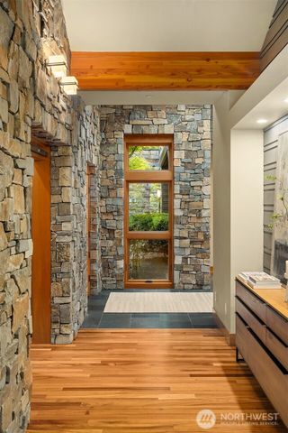 11811 184th Avenue NE, Redmond, WA 98052