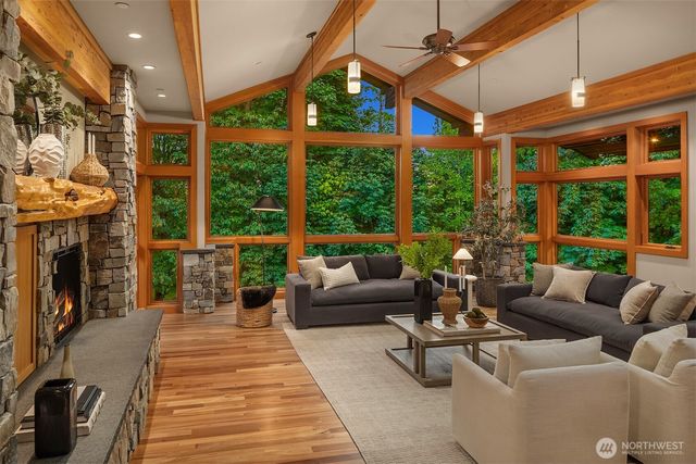 11811 184th Avenue NE, Redmond, WA 98052