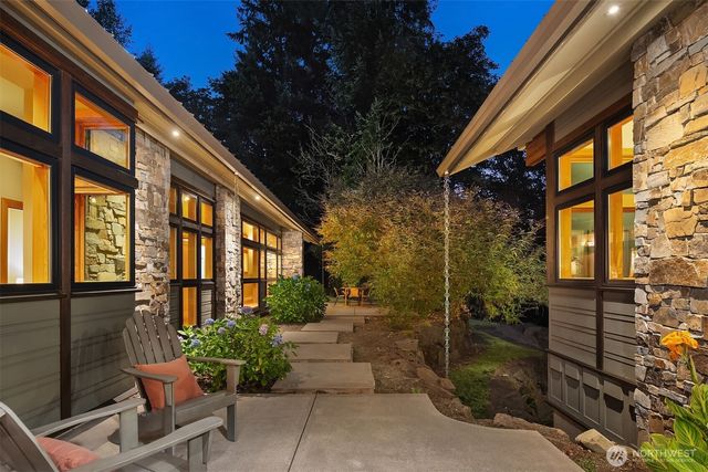 11811 184th Avenue NE, Redmond, WA 98052