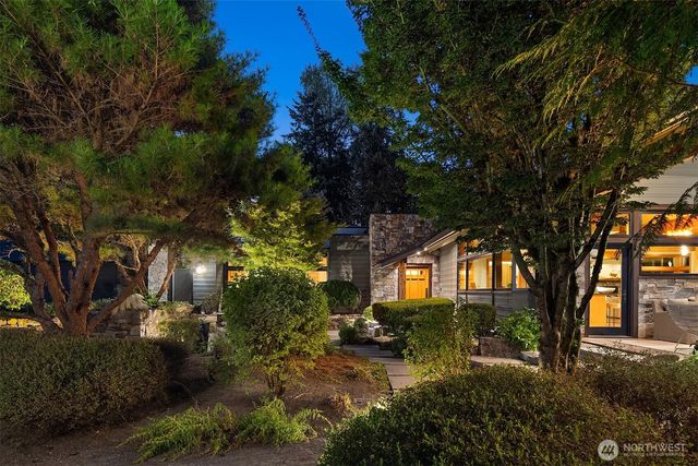 11811 184th Avenue NE, Redmond, WA 98052