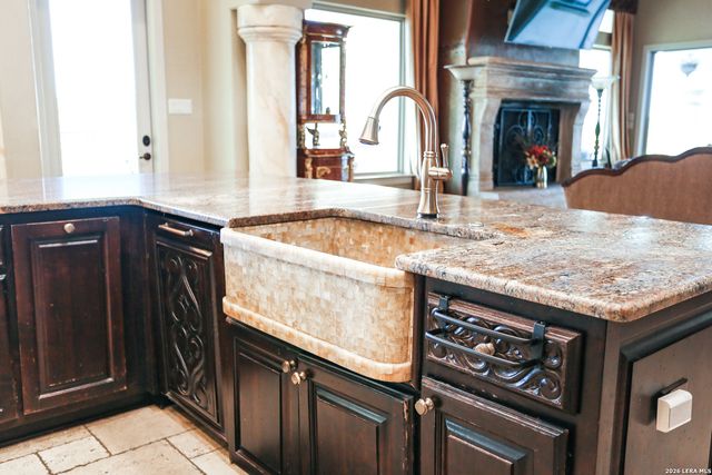 15530 Spur Clip, Helotes, TX 78023