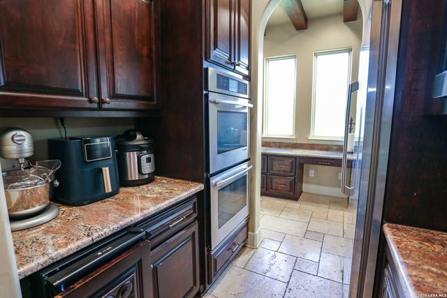 15530 Spur Clip, Helotes, TX 78023
