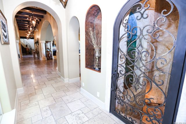 15530 Spur Clip, Helotes, TX 78023