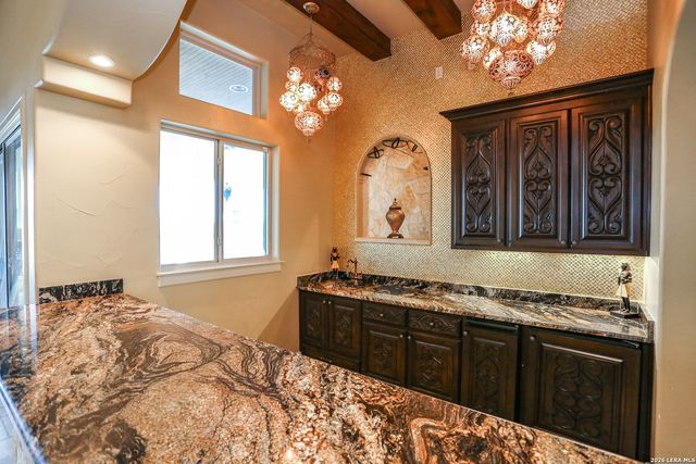 15530 Spur Clip, Helotes, TX 78023