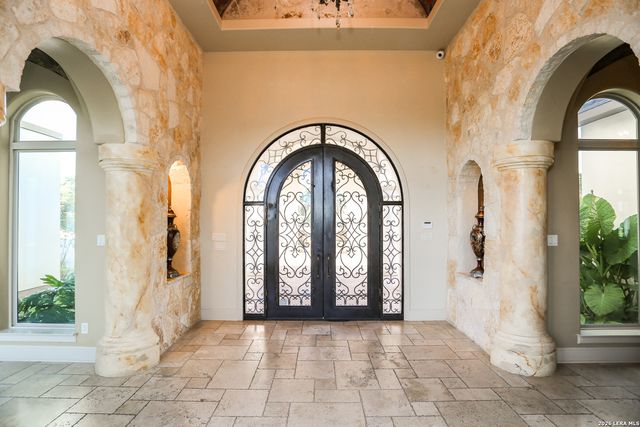 15530 Spur Clip, Helotes, TX 78023
