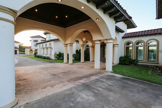 15530 Spur Clip, Helotes, TX 78023