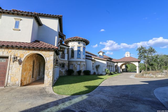 15530 Spur Clip, Helotes, TX 78023