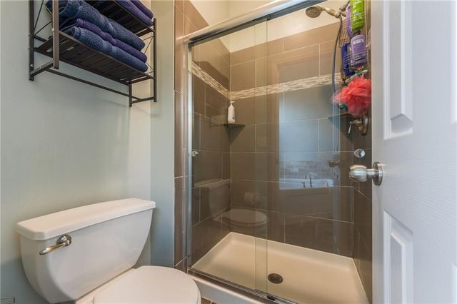 3764 SW Boulder Drive, Lee's Summit, MO 64082