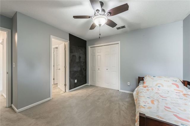 3764 SW Boulder Drive, Lee's Summit, MO 64082