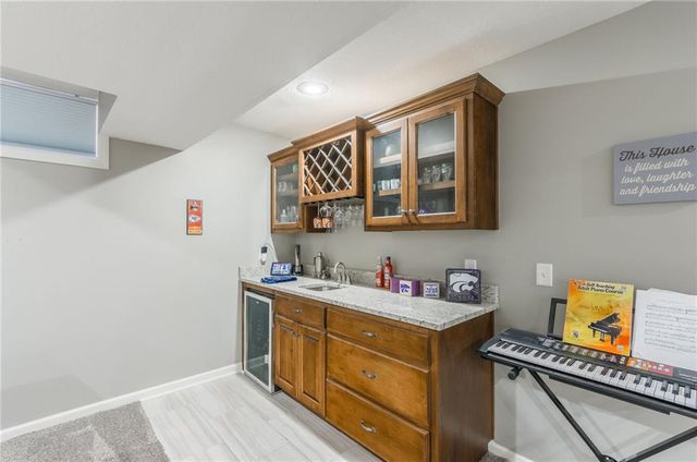 3764 SW Boulder Drive, Lee's Summit, MO 64082