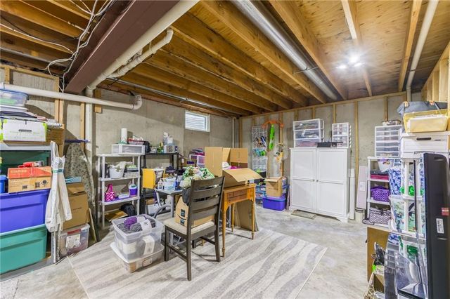 3764 SW Boulder Drive, Lee's Summit, MO 64082