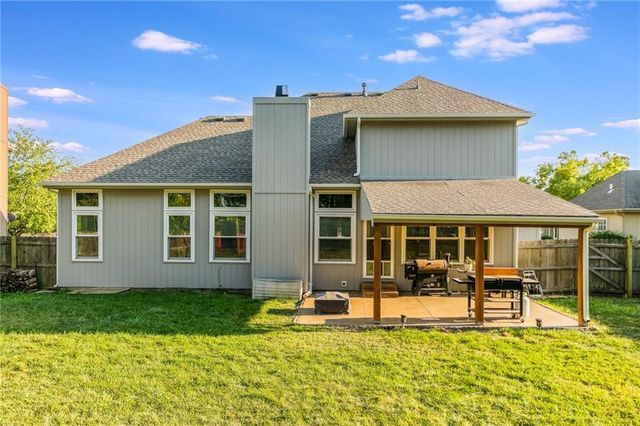 3764 SW Boulder Drive, Lee's Summit, MO 64082