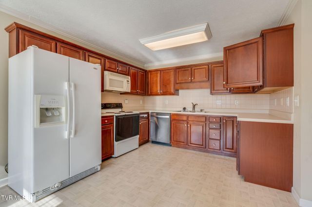 610 Race Street 6, Elizabethton, TN 37643