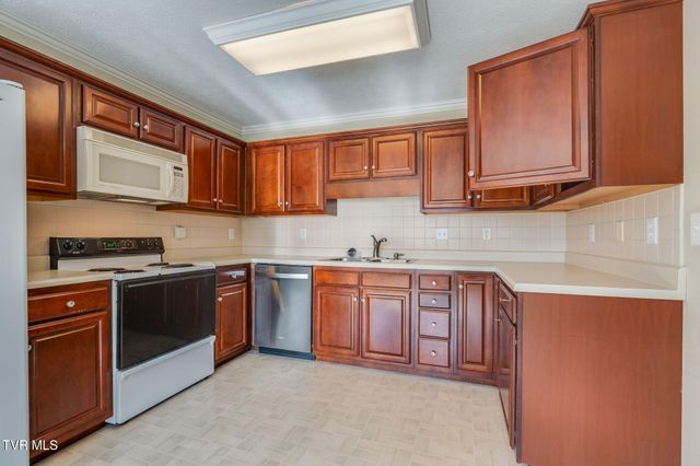 610 Race Street 6, Elizabethton, TN 37643