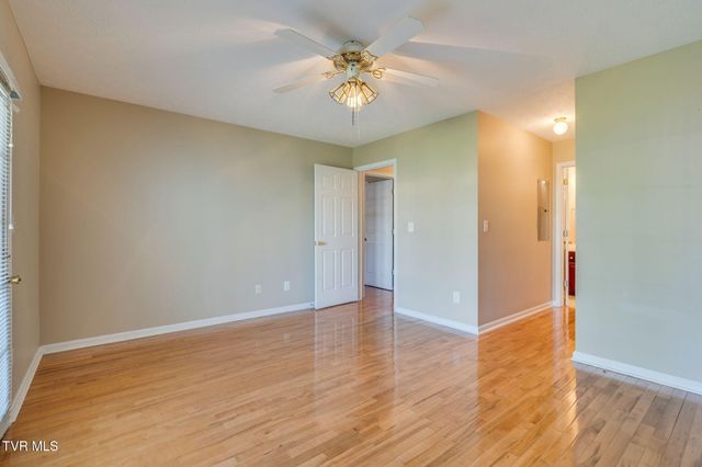 610 Race Street 6, Elizabethton, TN 37643