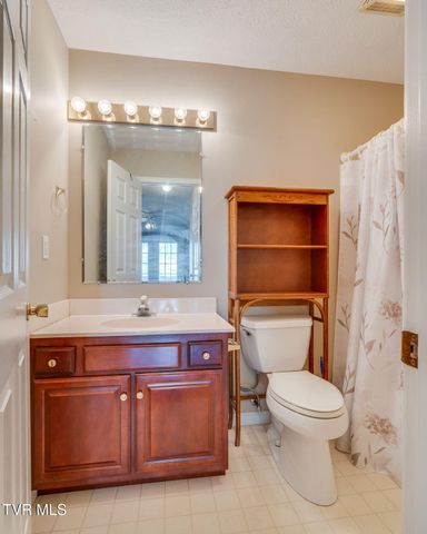 610 Race Street 6, Elizabethton, TN 37643