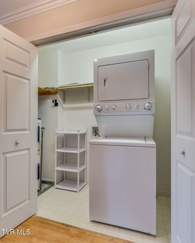 610 Race Street 6, Elizabethton, TN 37643