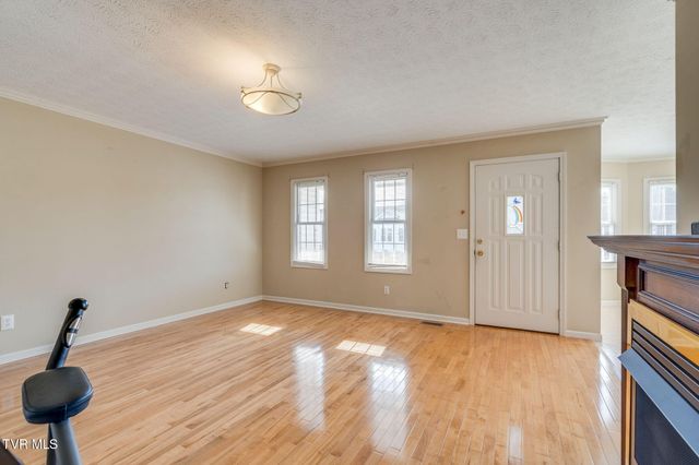 610 Race Street 6, Elizabethton, TN 37643