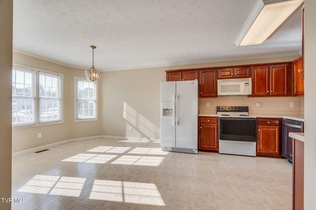 610 Race Street 6, Elizabethton, TN 37643