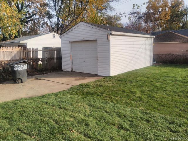 22501 KENDALL Street, Detroit, MI 48223