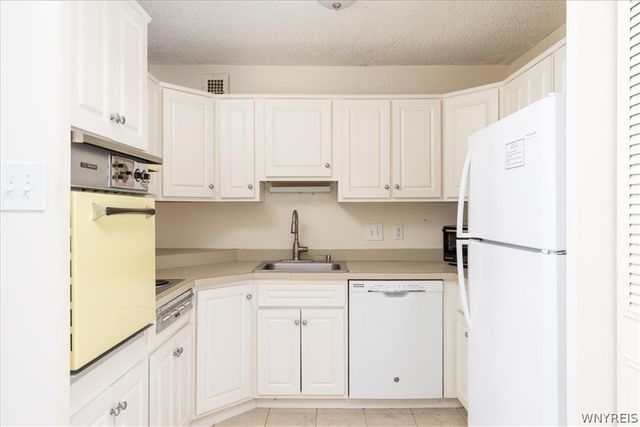 1088 Delaware Ave 4C, Buffalo, NY 14209