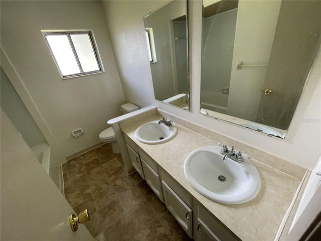 5852 ODOM ROAD, Lakeland, FL 33809