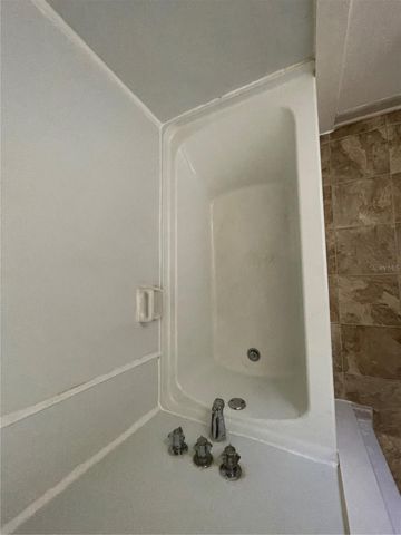 5852 ODOM ROAD, Lakeland, FL 33809