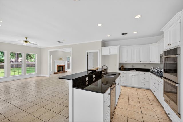 2821 Tuscany Circle, Shreveport, LA 71106
