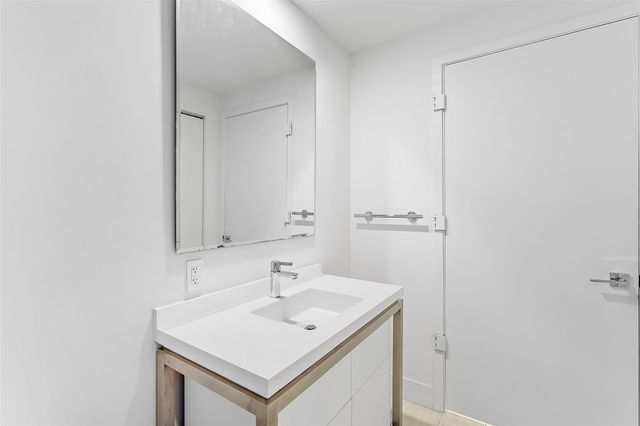 2000 Metropica Way 1410, Sunrise, FL 33323