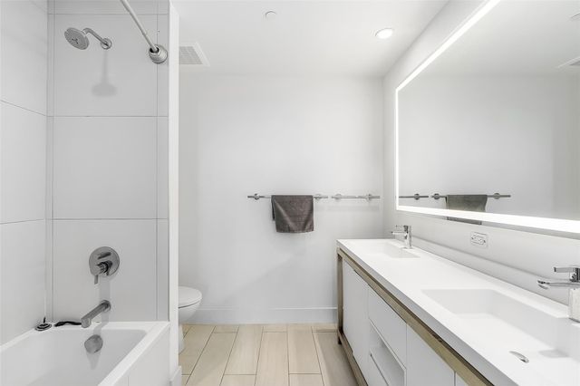 2000 Metropica Way 1410, Sunrise, FL 33323