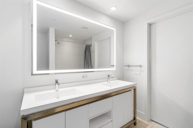 2000 Metropica Way 1410, Sunrise, FL 33323