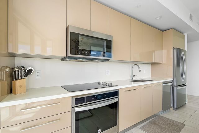 2000 Metropica Way 1410, Sunrise, FL 33323