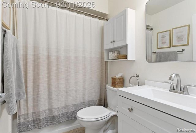 1806 N Torquay Avenue, Royal Oak, MI 48073