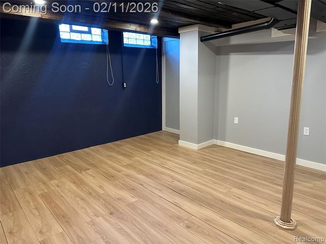 1806 N Torquay Avenue, Royal Oak, MI 48073