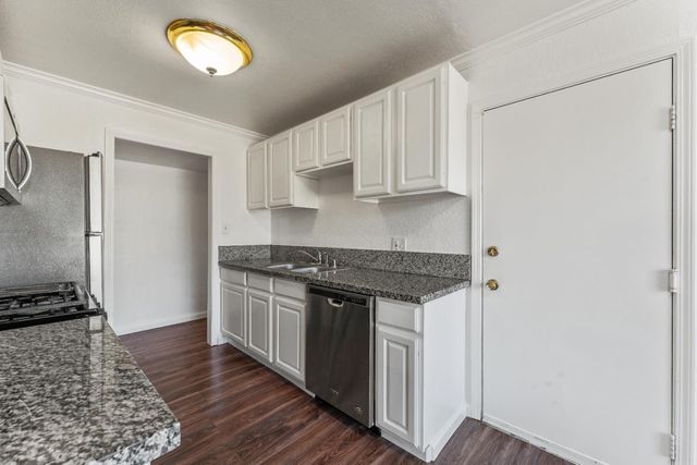 5741 San Vincente Way, North Highlands, CA 95660