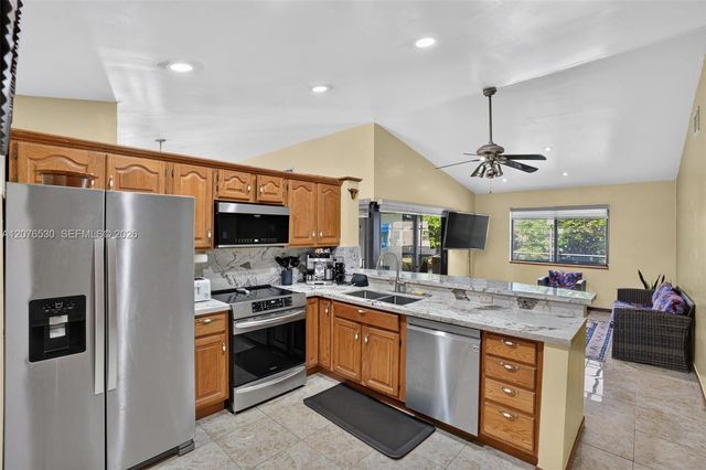 15660 SW 152nd Place, Miami, FL 33187