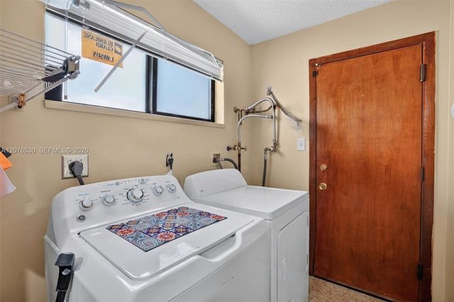 15660 SW 152nd Place, Miami, FL 33187