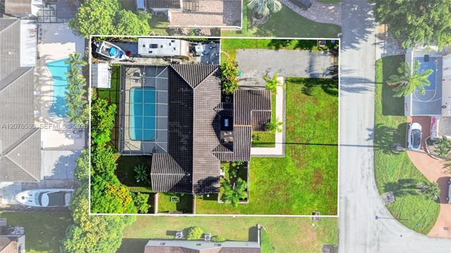 15660 SW 152nd Place, Miami, FL 33187