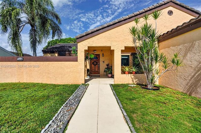 15660 SW 152nd Place, Miami, FL 33187