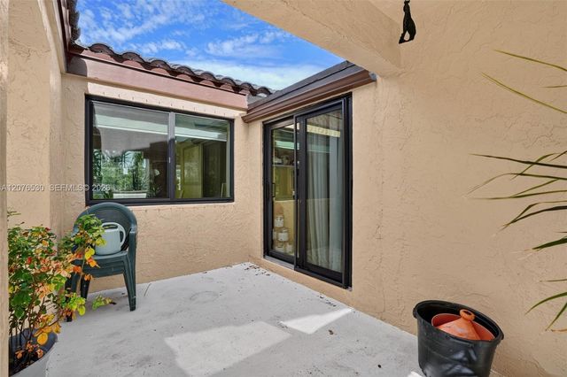 15660 SW 152nd Place, Miami, FL 33187