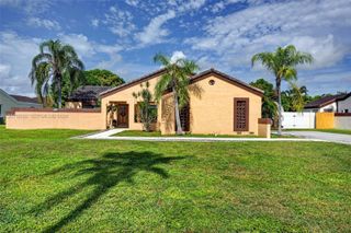 15660 SW 152nd Place, Miami, FL 33187