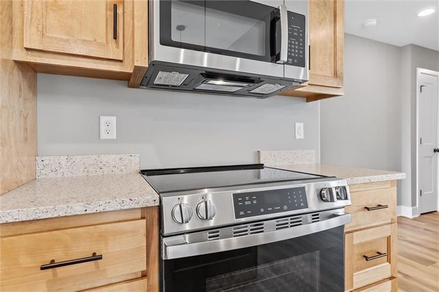 2211 Ashford Street, Excelsior Springs, MO 64024