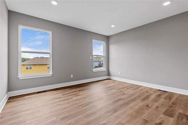 2211 Ashford Street, Excelsior Springs, MO 64024