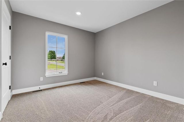 2211 Ashford Street, Excelsior Springs, MO 64024