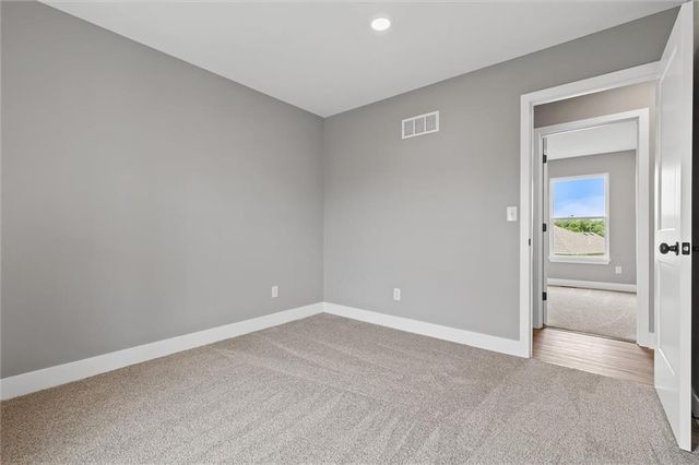 2211 Ashford Street, Excelsior Springs, MO 64024