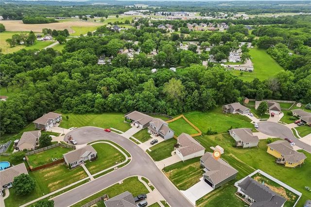 2211 Ashford Street, Excelsior Springs, MO 64024
