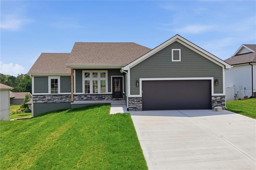 2211 Ashford Street, Excelsior Springs, MO 64024